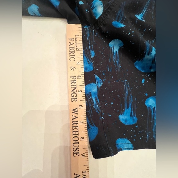 SPEEDO BOYS BLUE JELLYFISH PRINT SWIM TRUNKS/SHORTS. SIZE MEDIUM (10-12) - Picture 6 of 10